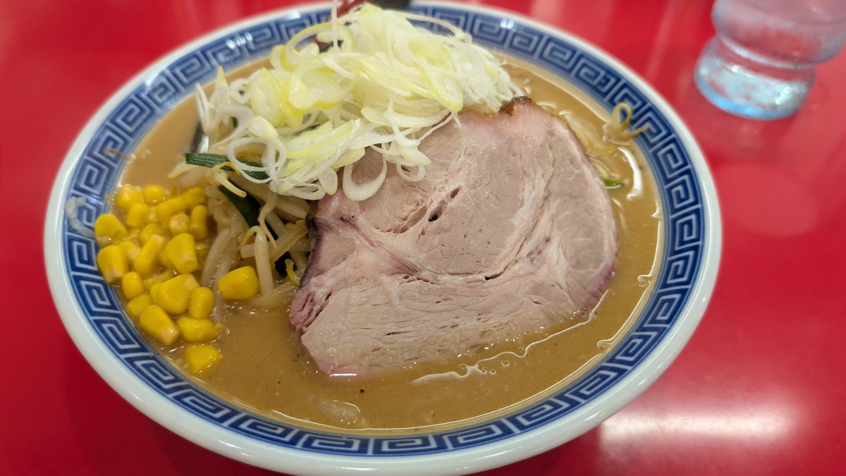 遅れてきたルーキー tweet media