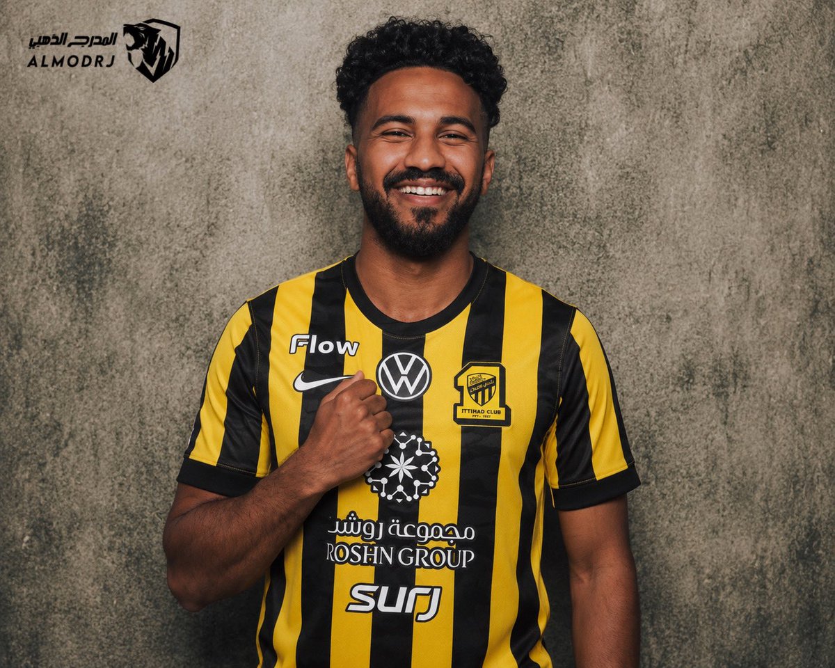 AImodrj's tweet photo. 🚨🚨🚨🚨 عاااااااجل - الرياضية : 

تم الاتفاق.  خالد الغنام الى #الاتحاد مقابل مبلغ مالي + اعارة حامد الشنقيطي وعبدالاله هوساوي 

🟡⚫️🟡⚫️🟡⚫️🟡⚫️🟡⚫️🟡⚫️🟡⚫️🟡 https://t.co/3H3uW76yL6