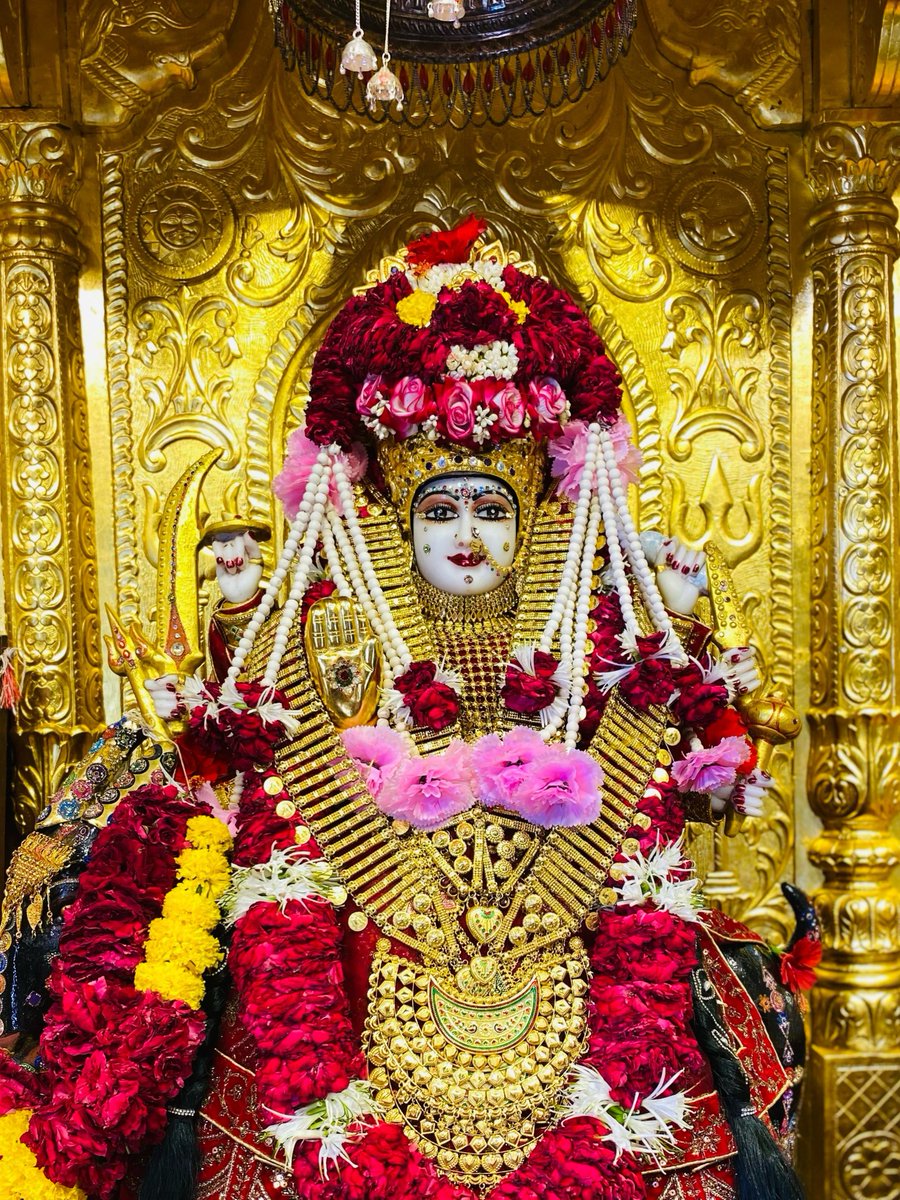 safaranaama's tweet photo. ❤️ Jai Mata Ji!
With Maa's blessings, every new day becomes a new beginning. https://t.co/lh1jlITUmn