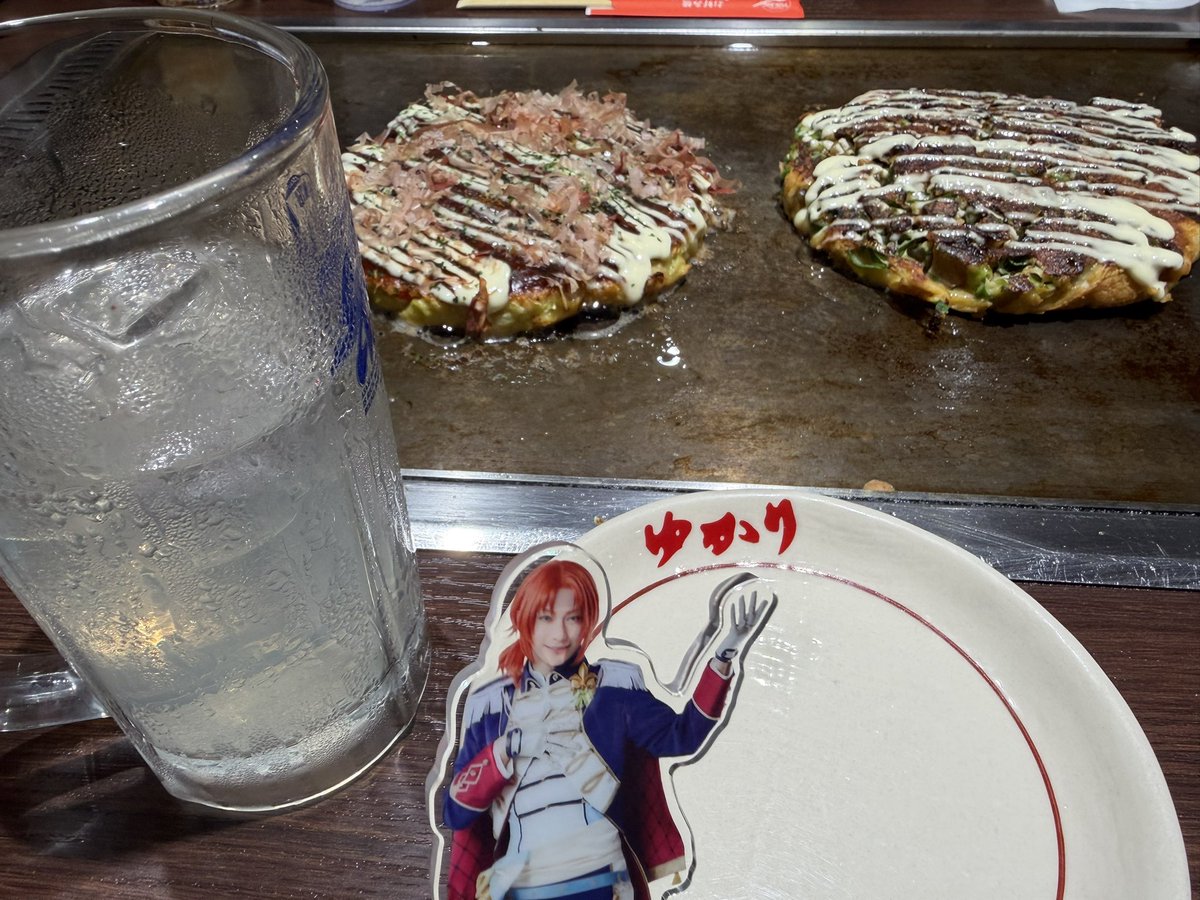 redcalpis_bare's tweet photo. 昨日から住んでる。大楽がknightsの日なの最高な日程設定。昨日は友人が一緒に観てくれたのでたくさん食べた。大阪美味しい。 https://t.co/46OgsxLZPG