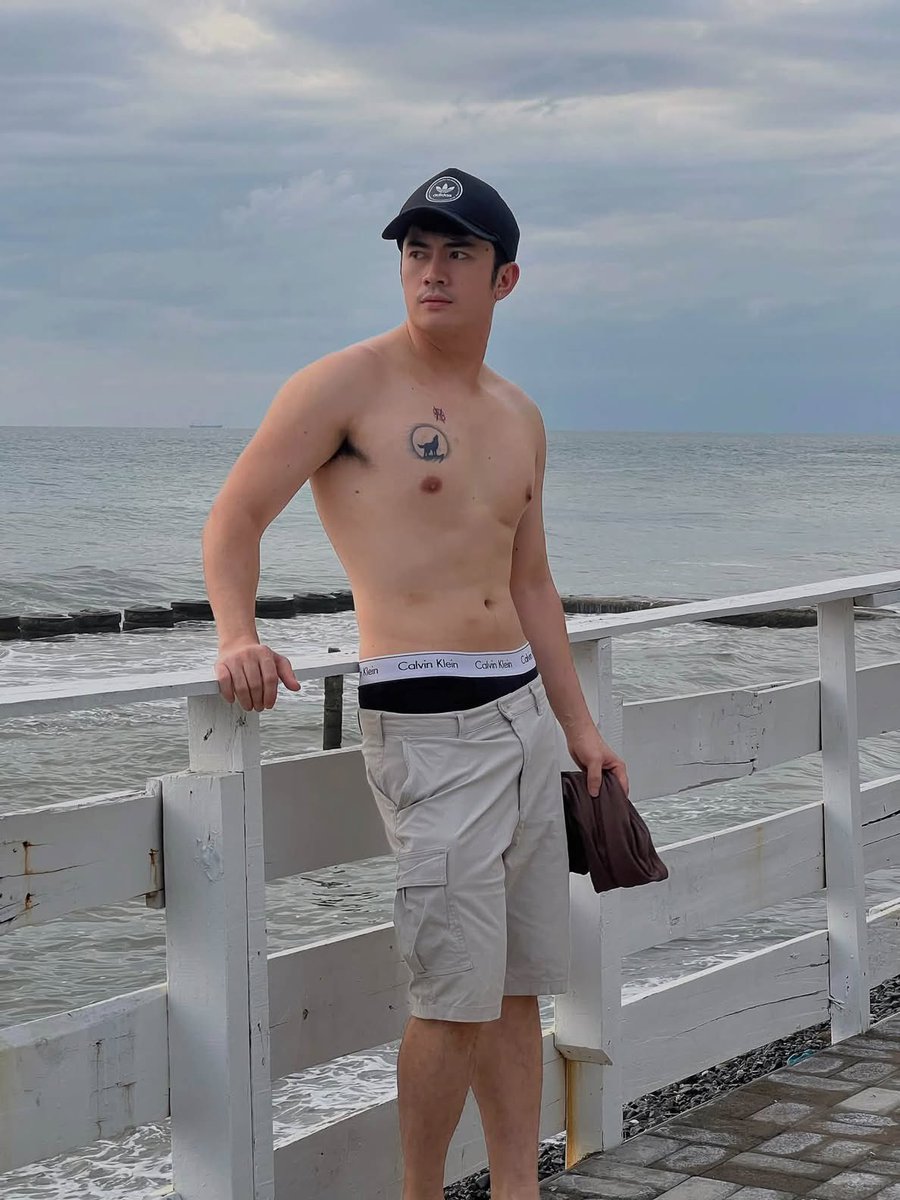 homocavitex's tweet photo. Good morning laban lang sa #habagat #pinoyDILF https://t.co/i6rAA2uCOf