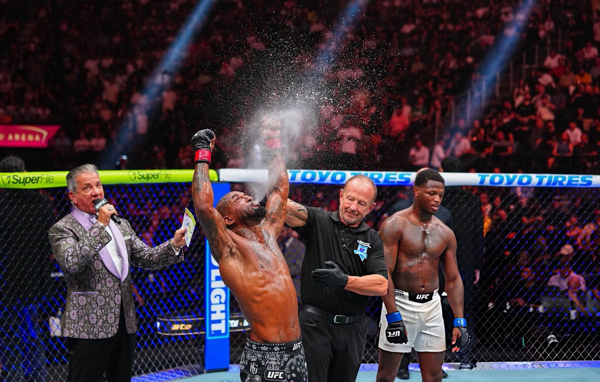 poll_mma's tweet photo. If you know Bobby King Green's story you will love him

- 39 f***ing years old

- 4 fight win streak in one of the toughest &amp; most lethal division

- 3-0 in just 2026 alone ... What a stud https://t.co/KrRSM6b8J7