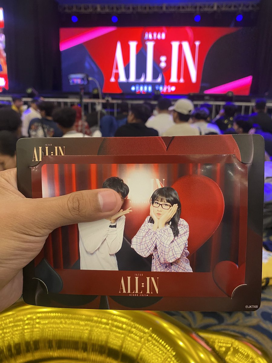 Ekall129's tweet photo. Happy birthday! @A_MutheJKT48 🎂🥳May your special day be packed with love, laughter, and everything your heart desires. Cheers to a new chapter! 💞✨

#Comfort22pcae https://t.co/uM3GaKgfNF