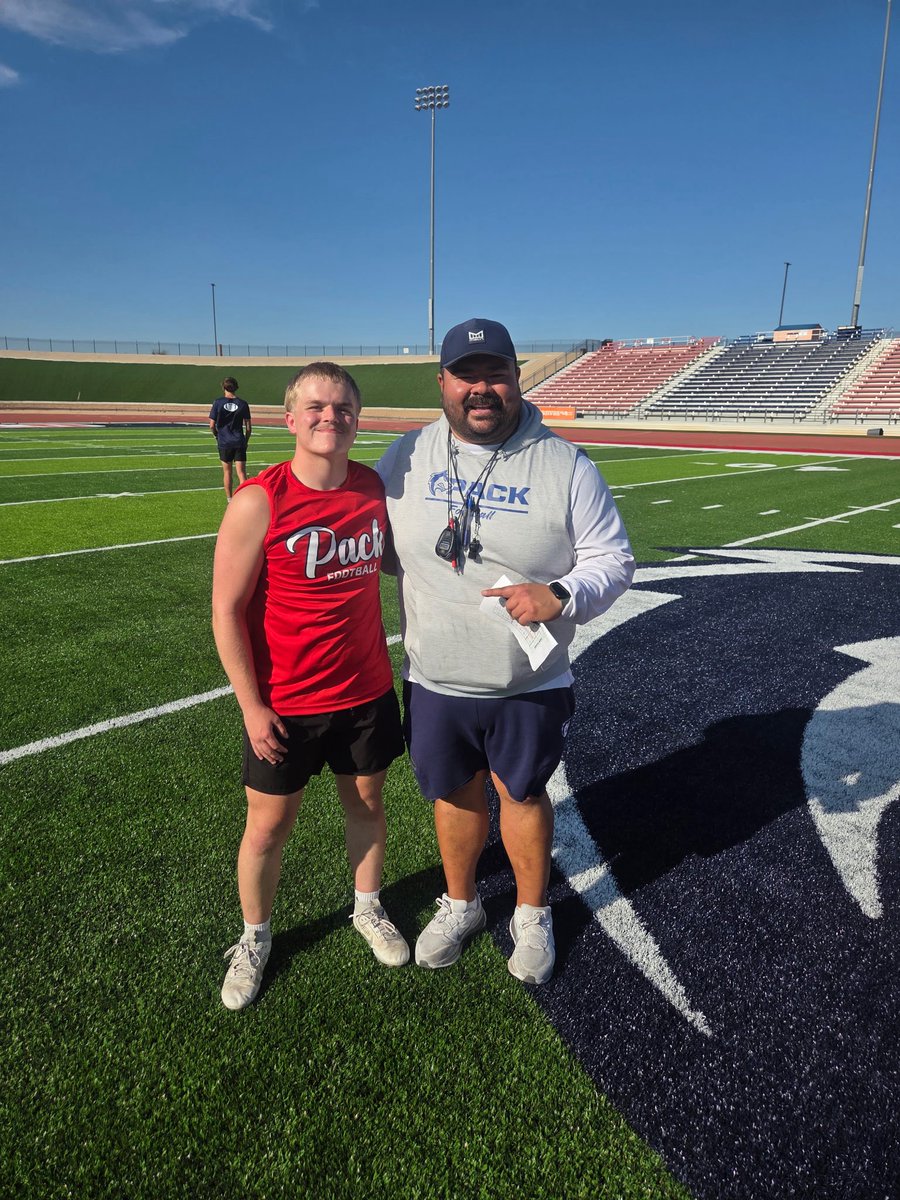 CChlebik's tweet photo. Had a great camp at CSUP learned a lot and got better that’s all that matters Thank you to all the coaches for having me it was an amazing experience go pack!
@CoachWooChing 
@owenmorgann 
@paulbrowning81 
@CoachMarthaller 
@MesaRidgeFootb1 
@jcalip_02 
@COACH_HIMEY https://t.co/PPeEQTxjHK