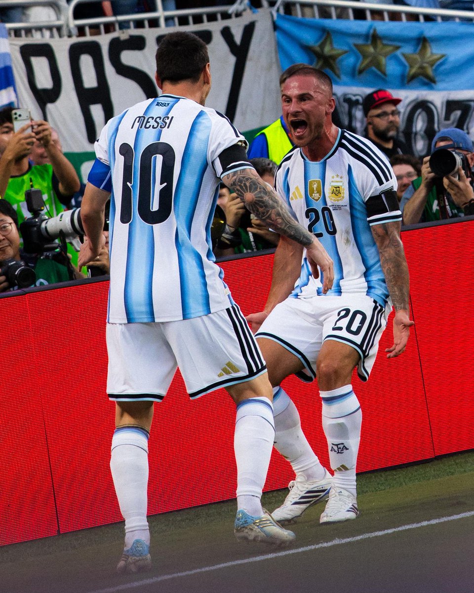 AlbicelesteTalk's tweet photo. HT: 🇦🇷 Argentina 1-0 Switzerland 🇨🇭 

💭 https://t.co/mfyKKuAiEM