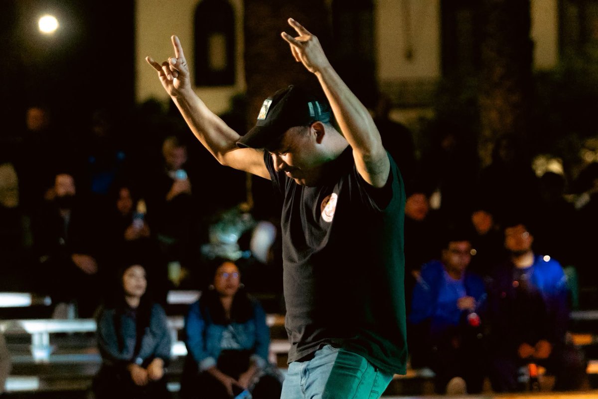 EscuelasdeRock's tweet photo. Seguimos en #Chinchorro2026 desde Arica, con sendas presentaciones de Marisol Cartagena y Niño Calavera ⚡️ El talento regional, protagonista a esta hora en la #RedRockódromo ✨ https://t.co/v5MaGtYixR