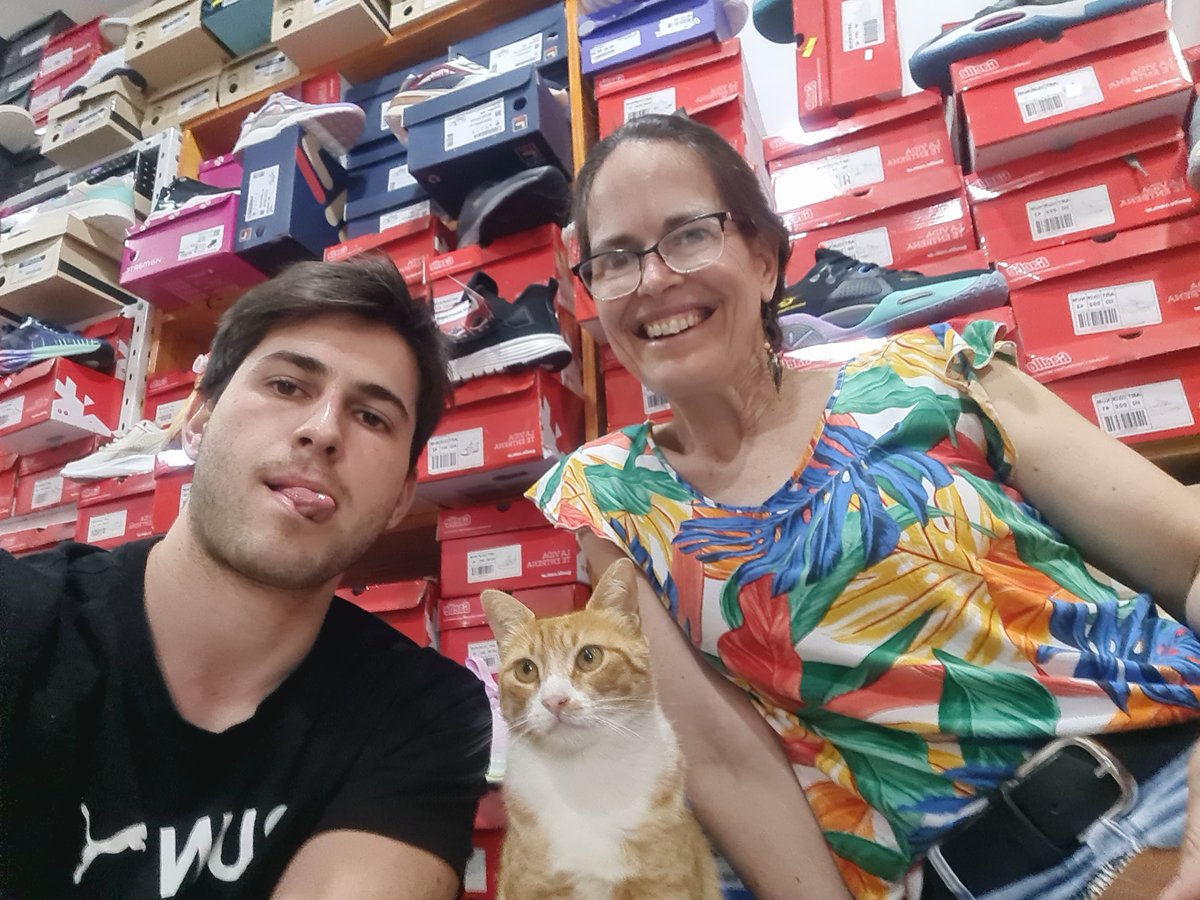 AlejoSager's tweet photo. 🐱😇💖 https://t.co/34it3AnAbp