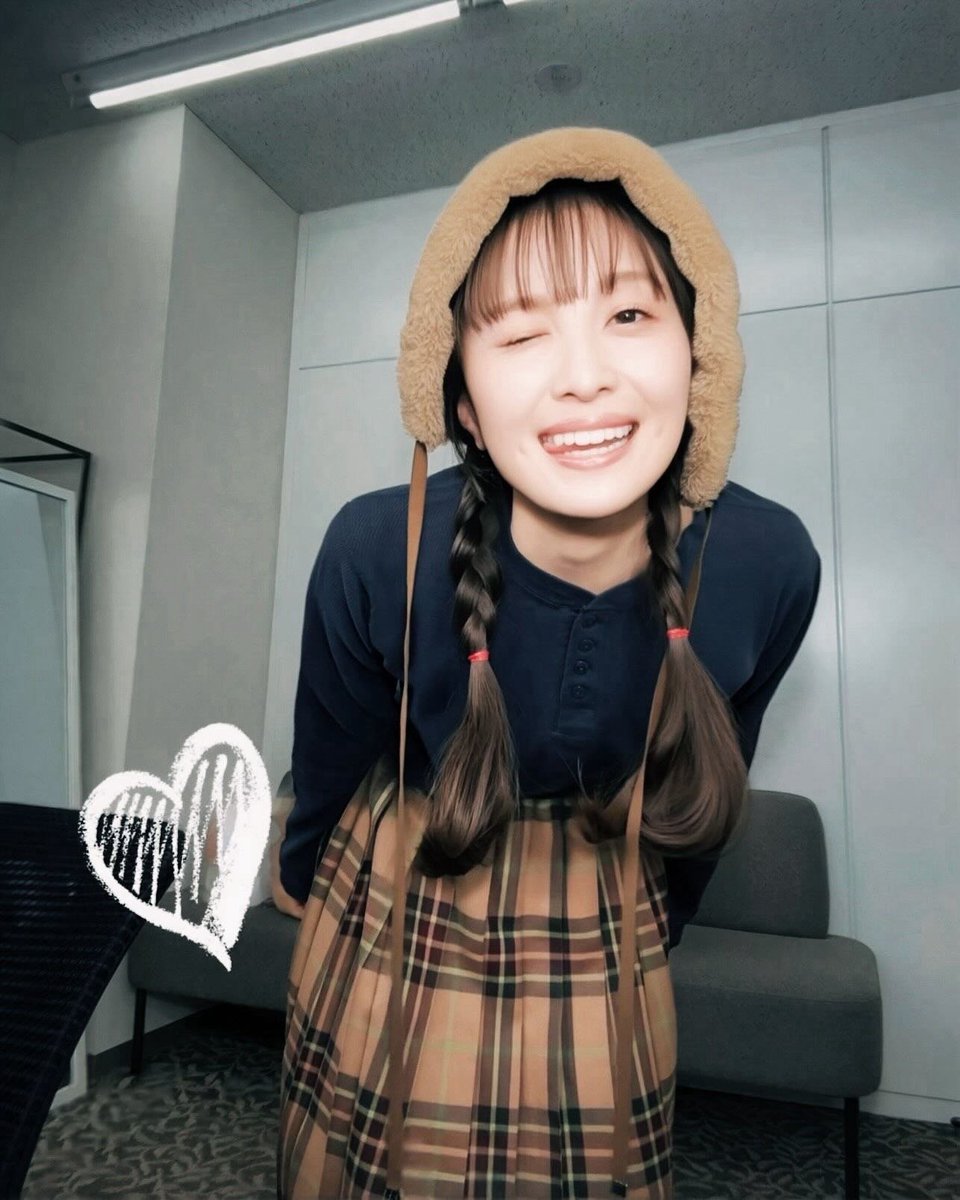 polochans's tweet photo. 🎉❤️夏菜子ちゃんお誕生日おめでとう❤️🎉
いつも太陽みたいな笑顔でたくさんの元気をありがとう☀️
我らがリーダー！ 夏菜子ちゃんのまっすぐな姿や優しさに、いつも勇気と笑顔をもらっています😊
これからも夏菜子ちゃんらしく輝き続けてください✨ 
素敵な一年になりますように❤️
#百田夏菜子生誕祭 https://t.co/2Z9pZWAHUO