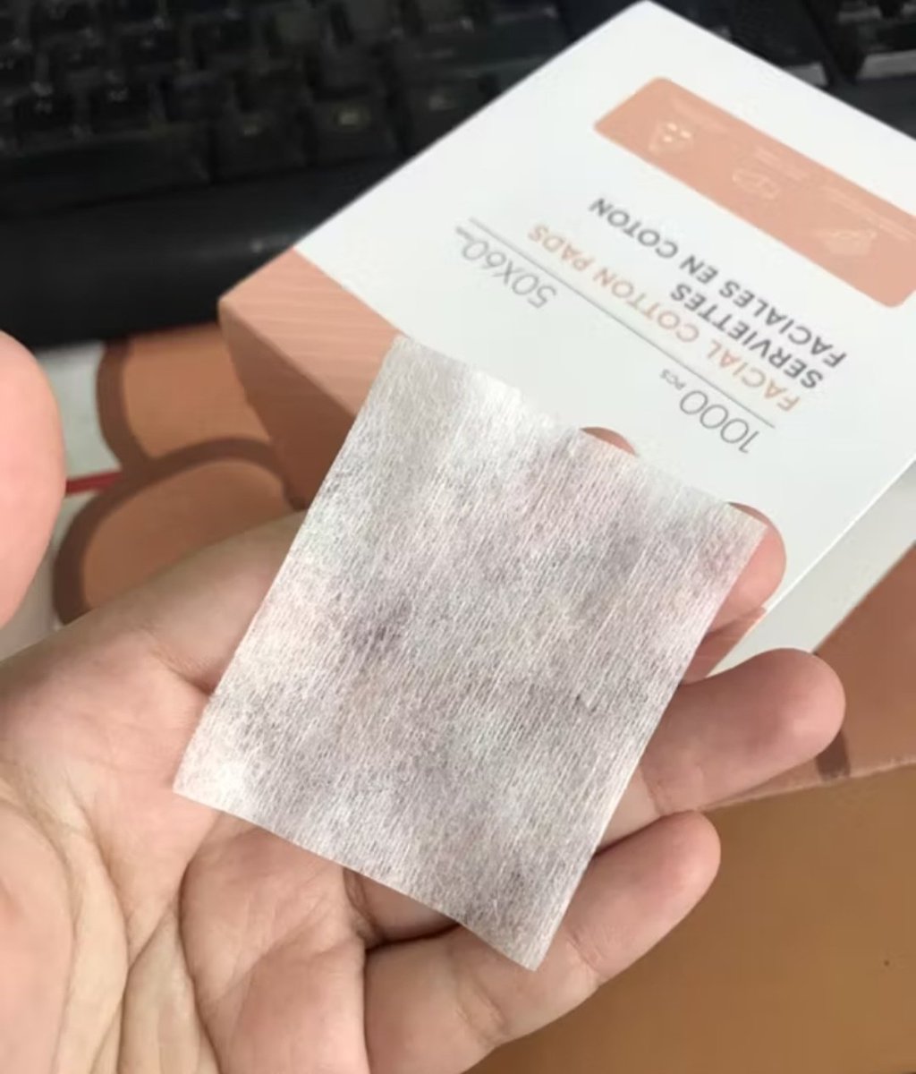 xennyos's tweet photo. Baru nemu kapas wajah yang tipis tapi lembut. Enak dipakai buat micellar water maupun toner, isinya juga banyak banget. 🤍 Link di komentar. https://t.co/VTgZoSzK9E