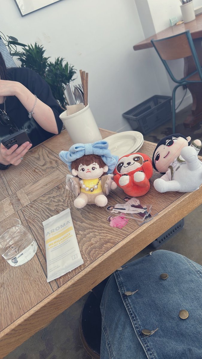 segadayohou's tweet photo. @Saho_10013
DATE🥰🥺🫶🏻
なんなんこのAROMAおしぼり😳
店内も何もかもシャレ〜🥺
こんなとこにあのイケメン2人が
来てたのね😇🫠❤️🧡
#GENIC
#増子敦貴
#小池竜暉
#ATSUKI くん https://t.co/FZnNsHJ6nT