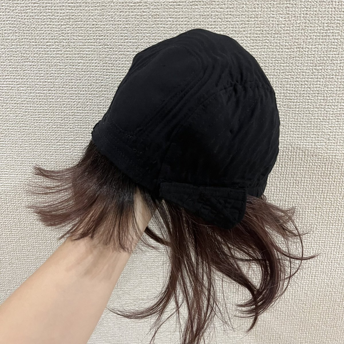 kananan_95's tweet photo. リネアストリアさんより、7月13日発売の【潤リラックスウィッグ ラテショート】をお試しさせていただきました☺︎
キャップ内部にコラーゲン配合、保湿効果・抗菌防臭機能がついてパワーアップ！
リラックスの名の通り、被り心地も良く、それでいて自然な作りでおすすめです૮⁔.  ̫ .⁔ა
#pr　#gifting https://t.co/mY3HwnBwV6