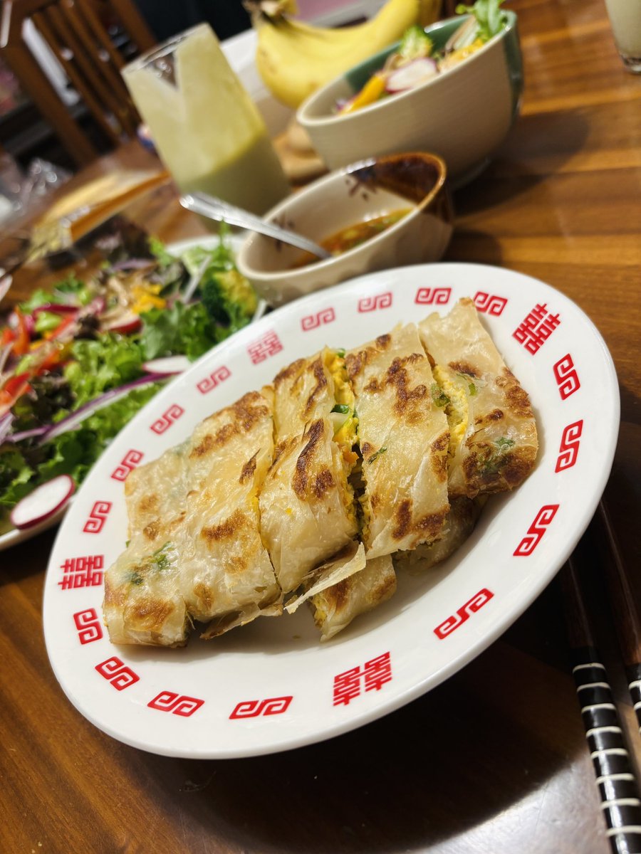HelloJen98's tweet photo. 早安
おはようございます
朝御飯

好好吃飯
#早餐 #早安 #サラダ #沙拉 
#朝御飯　#おはよう #蛋餅 https://t.co/1SwTUBTRw2