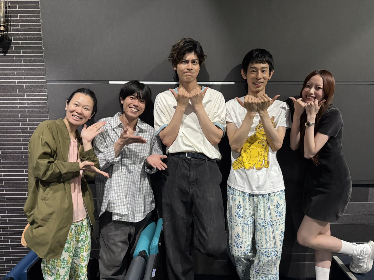 hideyatawada's tweet photo. #朝彦と夜彦
保つのが中々にハードな奥深い作品。
カラッとしてる僕でもそう感じ始めています。
千穐楽。お時間ある方は是非📖

すいーつさん、梅さん、つるさん、一輝さん、諒くん、石田ちゃん、伴ちゃん、明里、廉くん、七味さん。
大好きでリスペクトする仲間たちも駆けつけてくれて本当に嬉しい。 https://t.co/VmRaUKhr2J