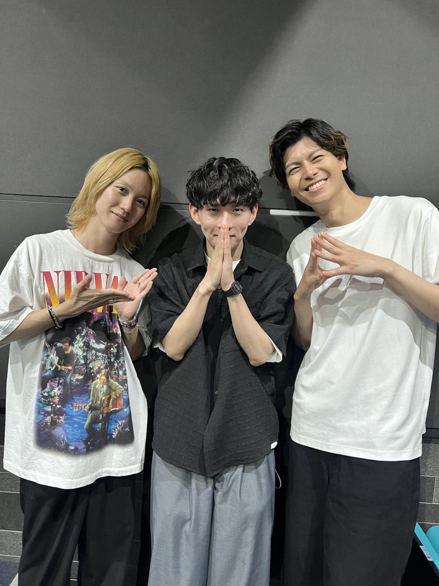 hideyatawada's tweet photo. #朝彦と夜彦
保つのが中々にハードな奥深い作品。
カラッとしてる僕でもそう感じ始めています。
千穐楽。お時間ある方は是非📖

すいーつさん、梅さん、つるさん、一輝さん、諒くん、石田ちゃん、伴ちゃん、明里、廉くん、七味さん。
大好きでリスペクトする仲間たちも駆けつけてくれて本当に嬉しい。 https://t.co/VmRaUKhr2J