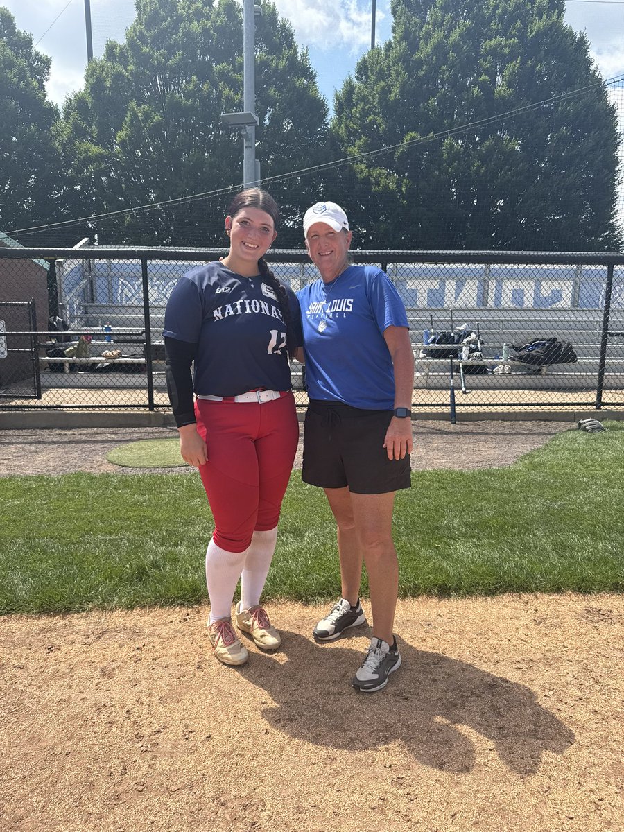 MadisonJen12's tweet photo. This past week I went to St. Louis University for an All skills camp, all the coaches and players were great! Thank you for the information you gave me. Can’t wait to go back! @SLUSoftball @CoachConnoyer https://t.co/ULbCOgB6AR