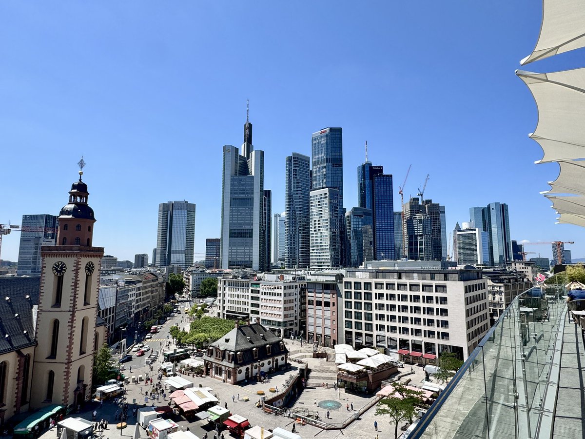 dkobryniec's tweet photo. @LaloMorino @radiomitre @Stadt_FFM saludos! https://t.co/ilqnv9pnD0
