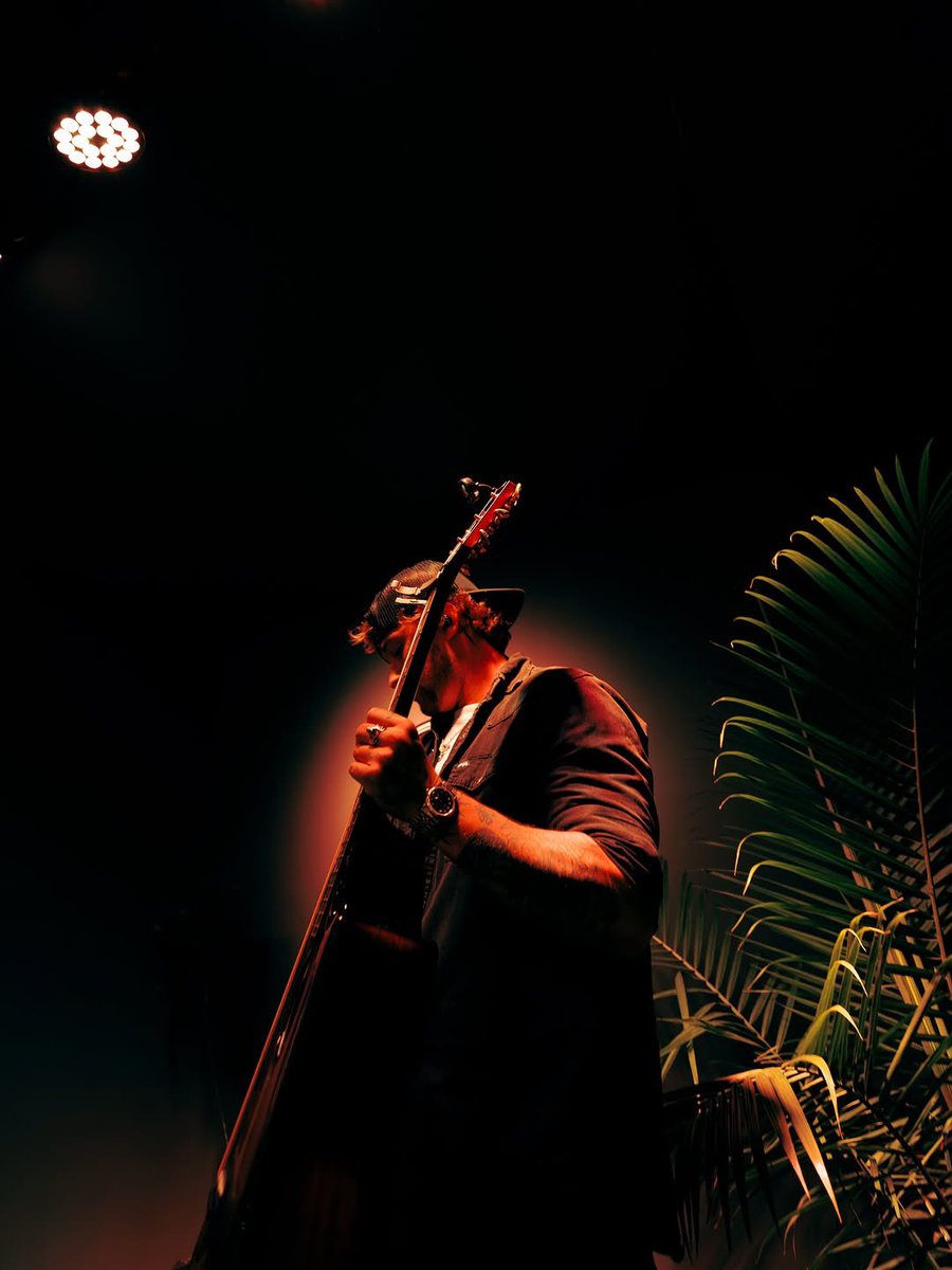 MrScottSheridan's tweet photo. UP THERE 
UNPLUGGED 
@LoganMmusic https://t.co/YLHjHnuSUy