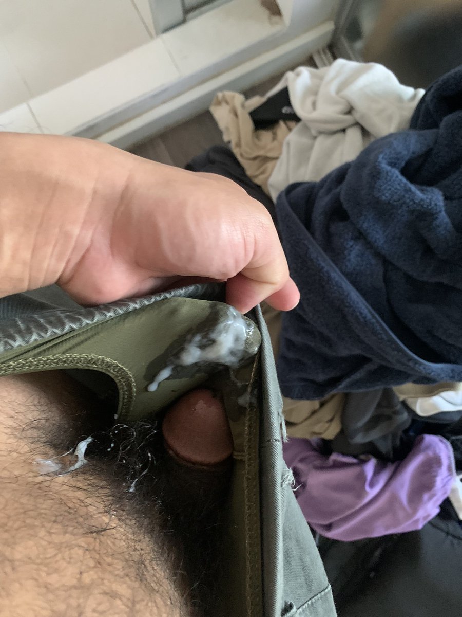 crismoreno_01's tweet photo. I dont wash my undies, i just wear them over and over. I love how manly it smells with sweat, so musky. I also cum in them💪🏽💦 I'M SELLING SOME OF THEM, DM me https://t.co/wbPDourYLc