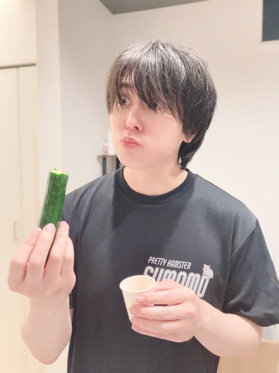 joh_hina's tweet photo. お衣装たのしみですね🫶🏻🥒 https://t.co/8H9VUIYDuu