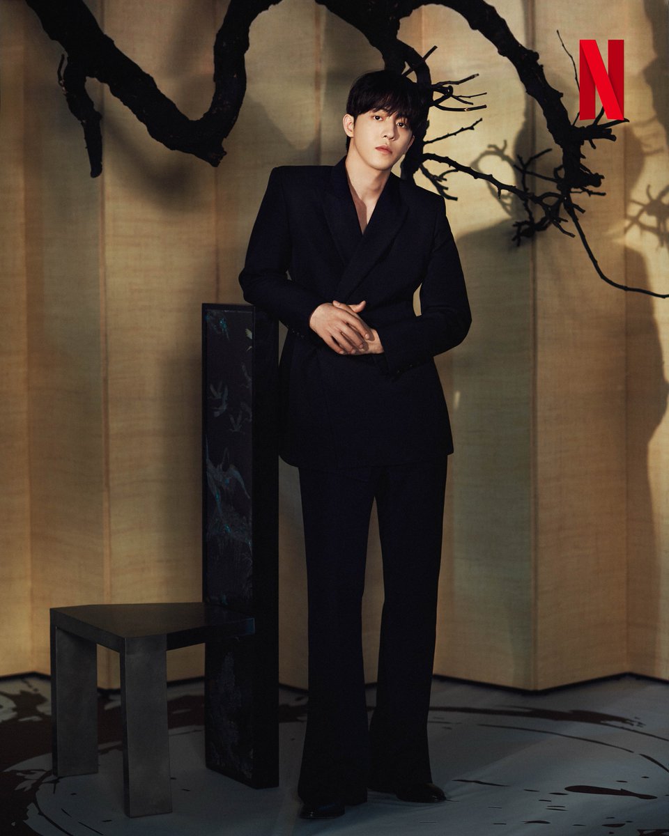 wngurdld's tweet photo. <동궁> 넷플릭스 화보 #남주혁 https://t.co/07Z1NIvAEV