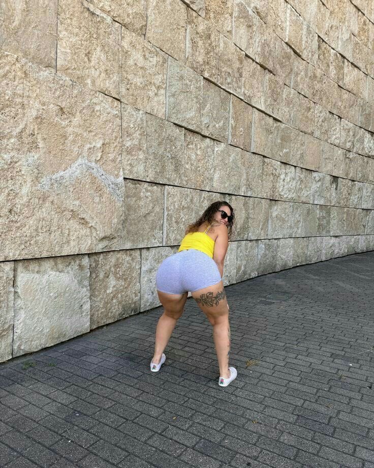 Sherrymark15342's tweet photo. Can anyone eat of my ass 🤪 https://t.co/6rKPI0bWrO