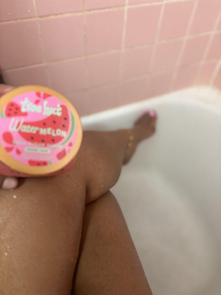 PrincessTwinklyToes tweet media