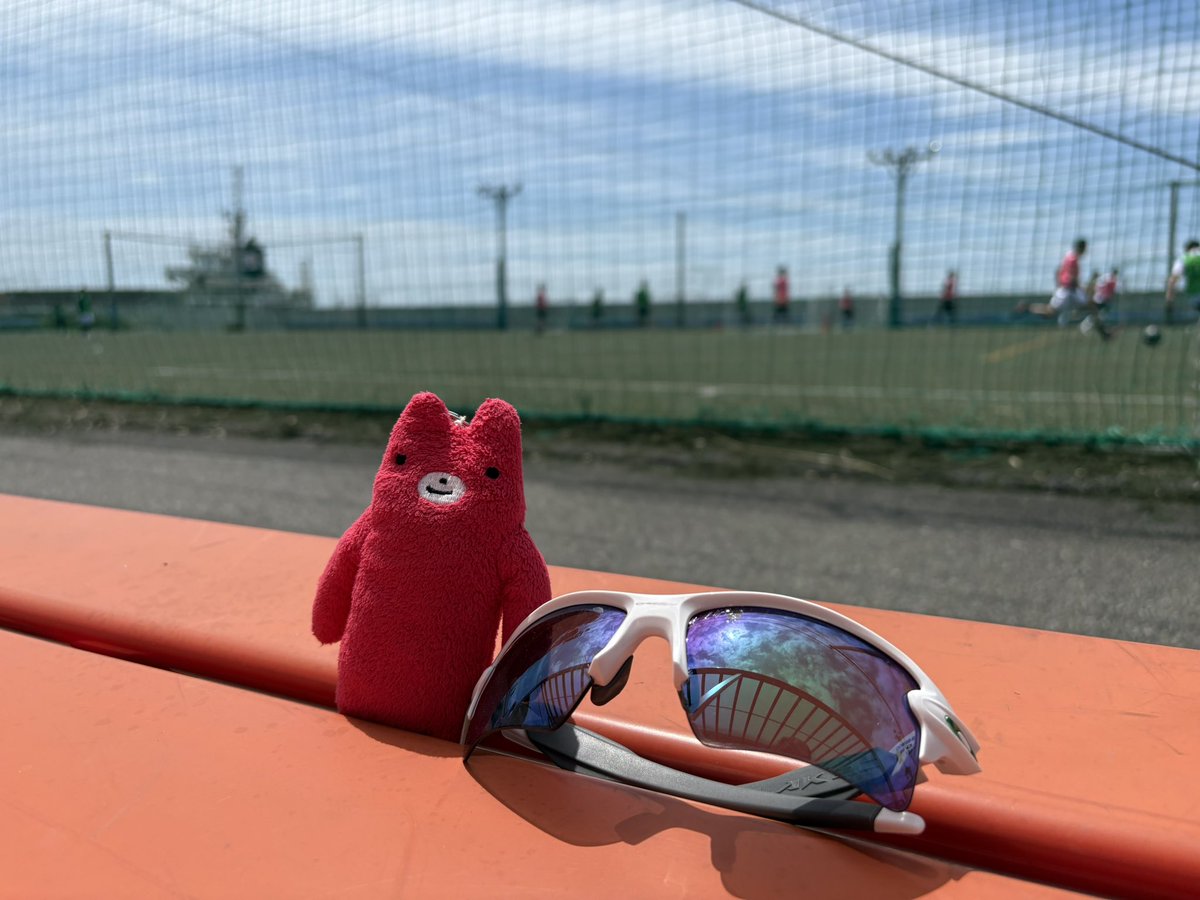 micho914's tweet photo. 10:00-12:00炎天下サッカー⚽️🌴
走れず全員がメッシになっとる🤣 https://t.co/FdJMI0FFT4