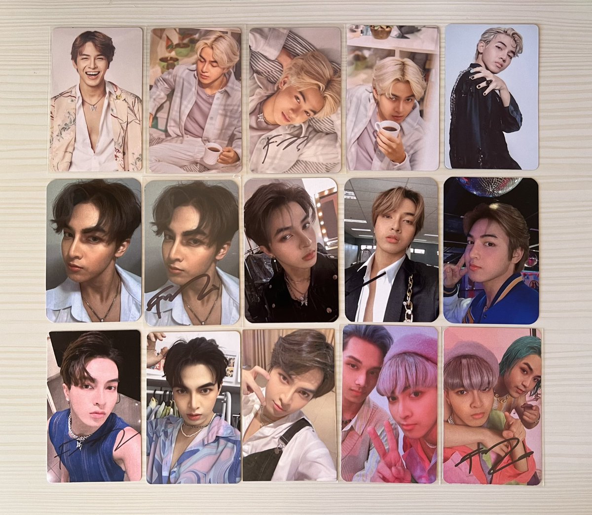 konanamiru's tweet photo. wts lfb ph
⭑ vxon signed &amp; unsigned photocards
     ― 60 php ea
     ― franzo, z13 pcs 80 php ea
     ― payo - 2 days reservation only
     ― will give pc freebies as well ^^

reply/dm to claim 🍓 https://t.co/7wnQuC3enV