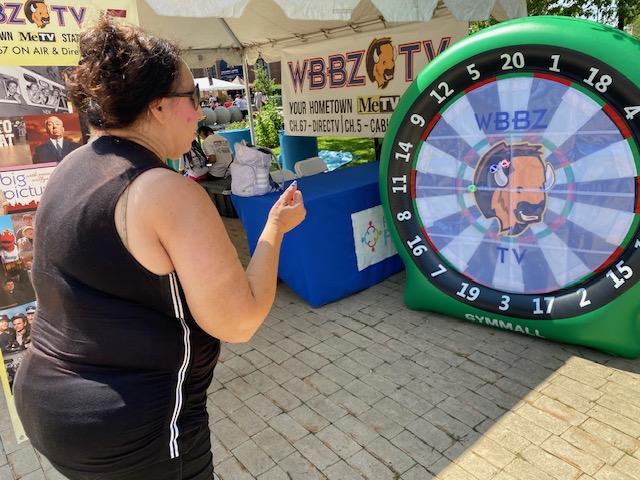 WBBZ's tweet photo. Great to see so many fans of @WBBZ TV 5 at the Taste of Buffalo!  Stop by our tent inside Niagara Square across from City Hall &amp; play our FREE "Buzzy Buffalo Baseball Pitch!" Win prizes from our not for profit partners, @Preventionfocus !  See you Sunday from 11am until 7pm https://t.co/Uh7xybKt4R