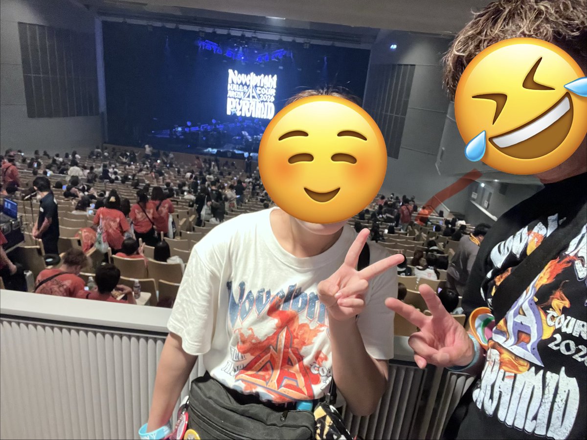 Satoukazuki16's tweet photo. Novelbright岐阜公演
また一つ思い出ができました😃
お会い出来た方ありがとうございました😊
席も通路側でワクワク……来ました来ました雄大くん🤣タッチもでき大満足🤣 https://t.co/pCnvCQ01mY
