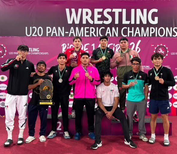 COM_Mexico's tweet photo. ¡MÉXICO ES CAMPEÓN PANAMERICANO! 🤼‍♂️🇲🇽🏆
Con un dominio absoluto en el colchón carioca, el equipo mexicano de estilo Greco se corona Campeón por Equipos U20 en Río 2026.
La delegación tricolor arrasó con un total de 193 puntos, cosechando una impresionante racha de medallas:
🥇 4 de Oro
🥈 3 de Plata
🥉 1 de Bronce
¡El futuro de las luchas asociadas en México es prometedor! 🇲🇽🔥