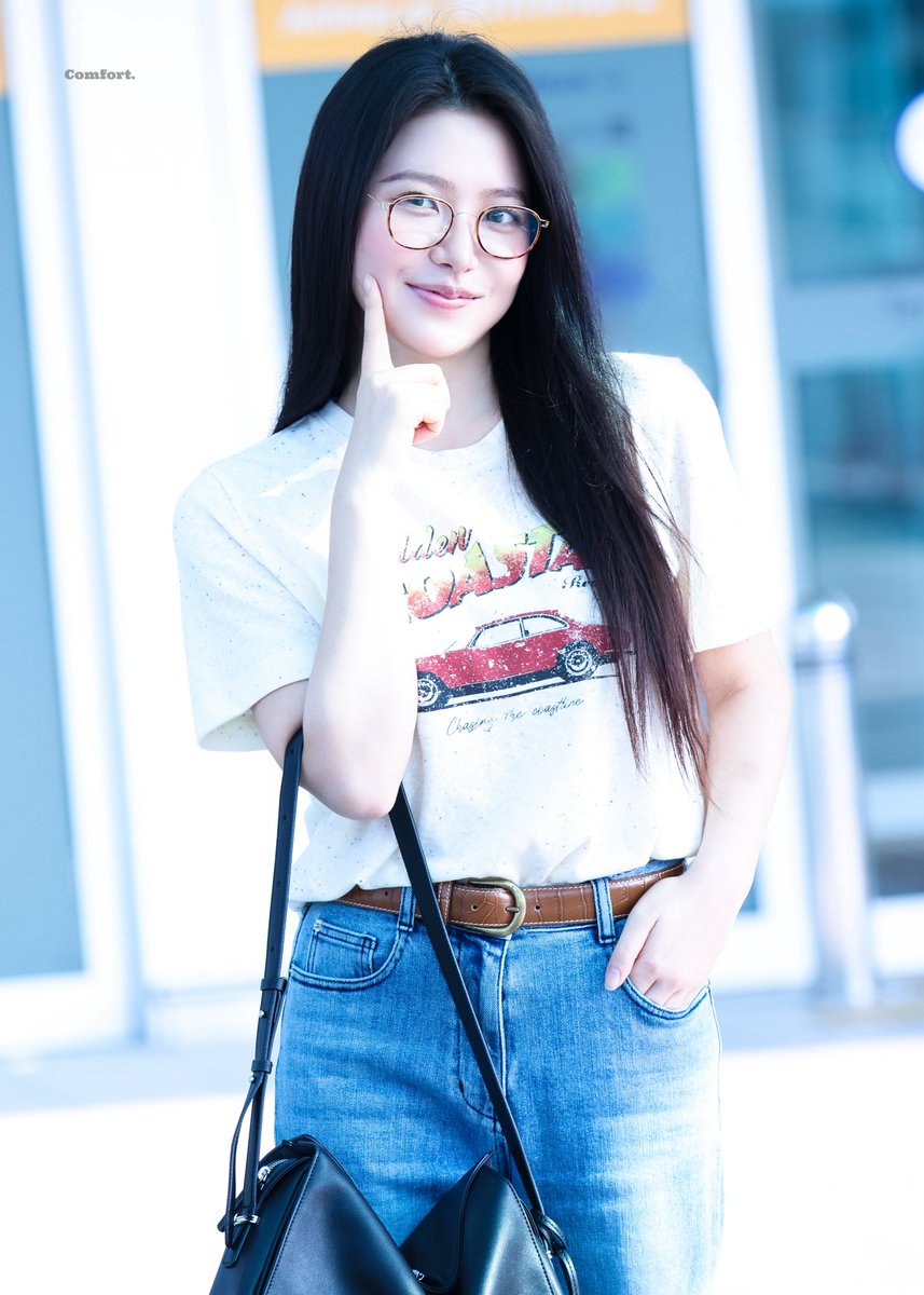 comfort0305's tweet photo. 260702 

#예리 #YERI
#김예림 #KIMYERIM https://t.co/PVMhADMoRe