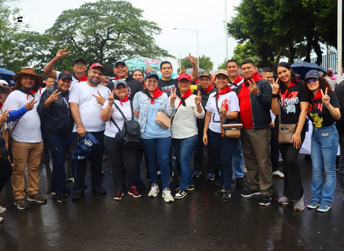 13JulioUNANMGA's tweet photo. Militancia Sandinista de la Unidad de Victoria Segundo Lezama de la UNAN-Managua, participa en la Caminata en saludo al 47/19 y rendimos homenaje al Comandante Julio Buitrago Urroz, padre de la Resistencia Urbana. 
¡Rumbo al 47/19, Siempre Más Allá!@🖤❤️✌️🇳🇮

#SomosUNAN https://t.co/AgfJcGzKyx