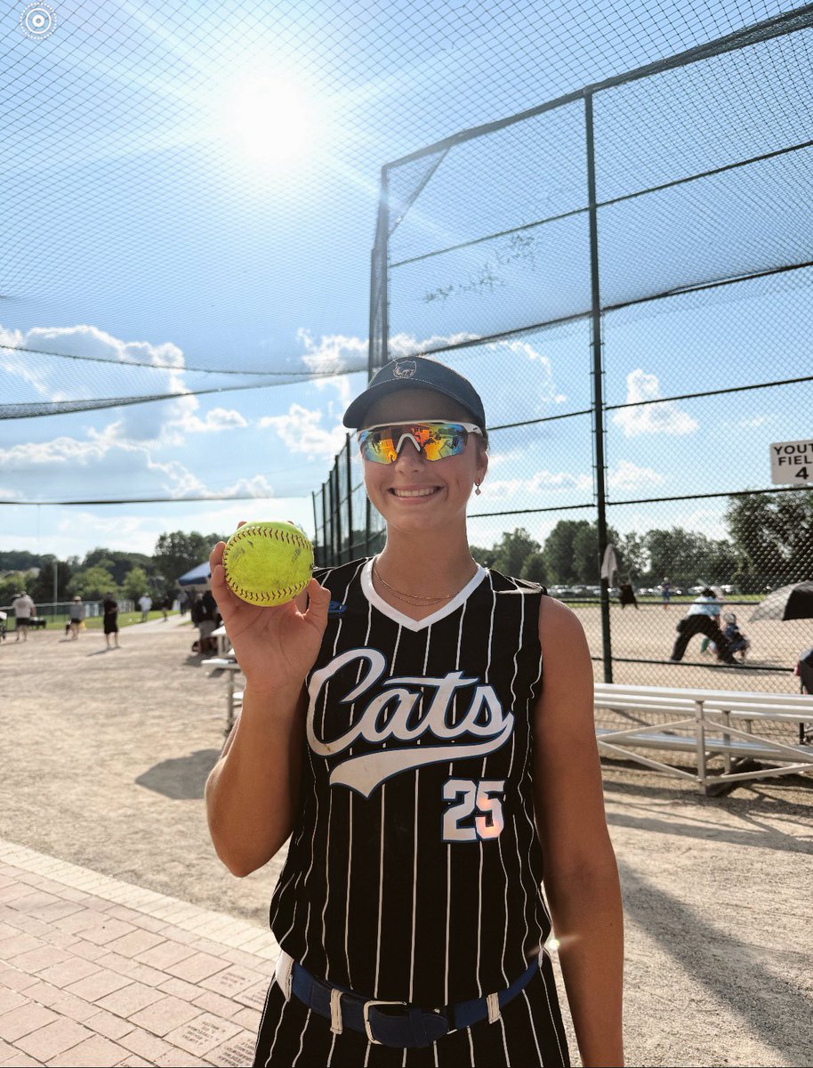 delanied25's tweet photo. I 💙 THIS FEELING!!!! Championship Sunday 🔜🔜 Adult field 4 at 9:45 am tomorrow!! See ya there ✌🏻 https://t.co/iFPnklcscq