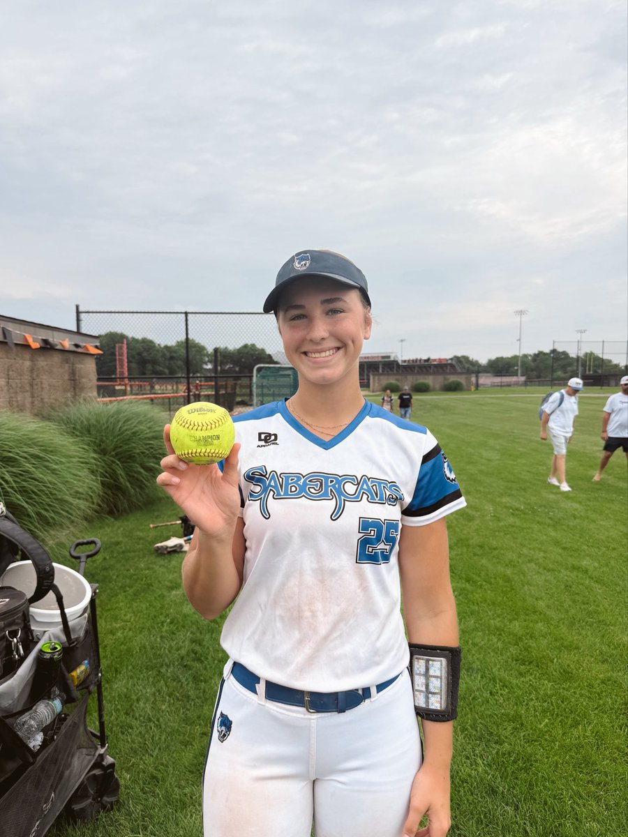 delanied25's tweet photo. I 💙 THIS FEELING!!!! Championship Sunday 🔜🔜 Adult field 4 at 9:45 am tomorrow!! See ya there ✌🏻 https://t.co/iFPnklcscq