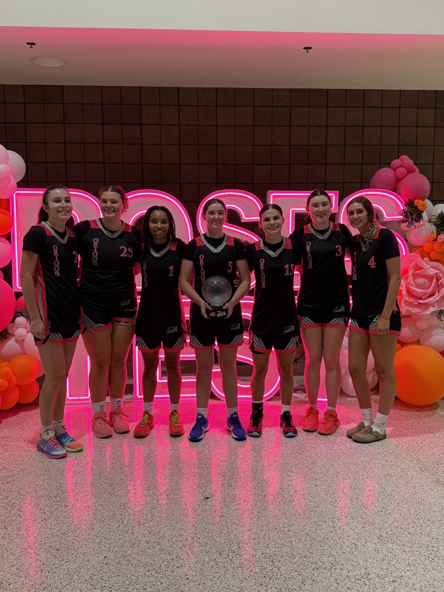 JordynhoopsKerr's tweet photo. 2026 Run For the Roses 17U Green Platinum Champions! @griggs_team @TFNsRun4Roses @Assist_U_ @CoachJillDunn https://t.co/Xqgvu9bFg1