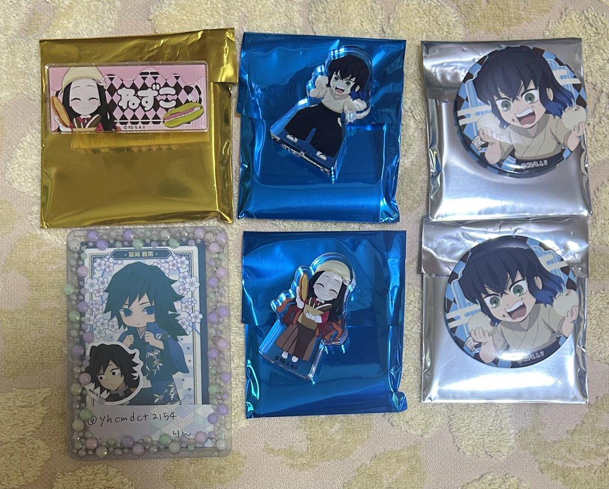 yhcmdct2154's tweet photo. 【交換/譲渡】鬼滅の刃 アンティーク アクリルブロック アクブロ ネームプレート 缶バッジ

譲）禰󠄀豆子、伊之助

求）しのぶ or 定価（+送料）

郵送交換または7/18（土）名古屋手渡し

難しいかと思いますが、お心当たりございましたらよろしくお願いいたします🌸 https://t.co/dzcOPCxhCe