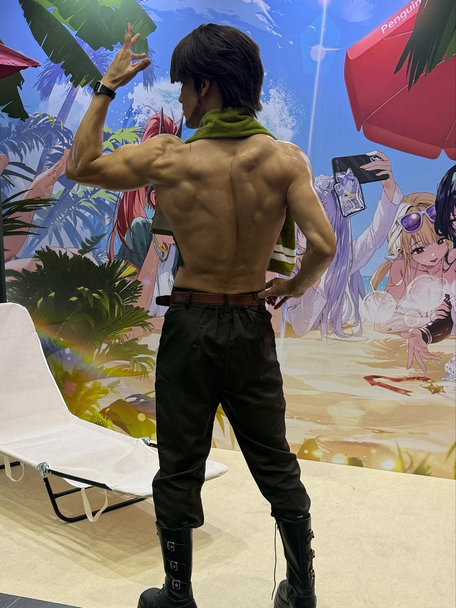 秘伝爆乳牛柄流派乳永盛杉拔刀術奥義第一一四五一四代目継承者アレキサンダー乳業助平左衛門爆乳之助太郎 tweet media