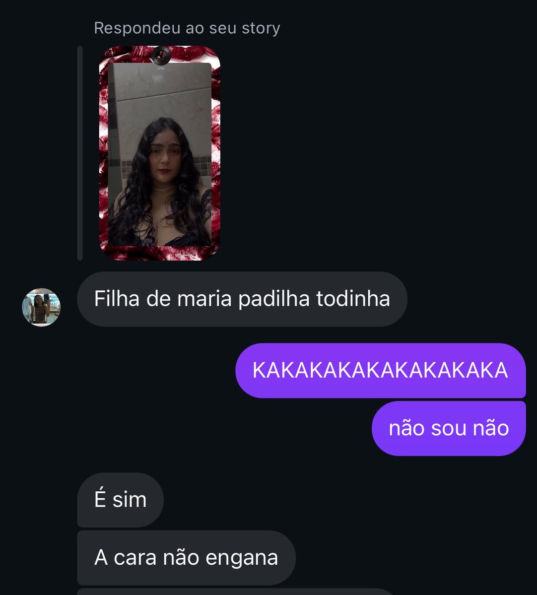 AmandinhaK07's tweet photo. KKKKKKKKKK PASSO MAL https://t.co/kfL1L9vOh7