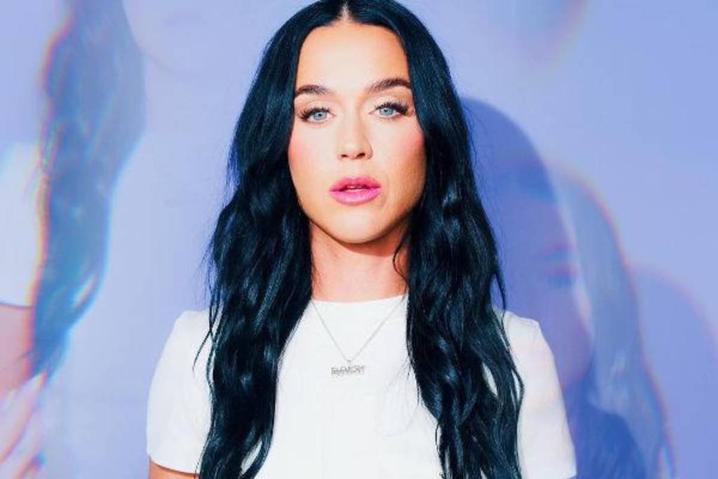 itxdan13's tweet photo. Katy Perry Hot 100 Chart History 📊

#1. "I Kissed a Girl"
#1. "California Gurls (feat. Snoop Dogg)"
#1. "Teenage Dream"
#1. "Firework"
#1. "E.T. (feat. Kanye West)"
#1. "Last Friday Night (T.G.I.F.)"
#1. "Part of Me"
#1. "Roar"
#1. "Dark Horse (feat. Juicy J)"
#2. "Wide Awake"
#3. "Hot N Cold"
#3. "The One That Got Away"
#4. "Chained to the Rhythm (feat. Skip Marley)"
#9. "Waking Up in Vegas"
#11. "Rise"
#14. "Unconditionally"
#15. "Never Really Over"
#17. "Birthday"
#20. "Feels (feat. Calvin Harris, Pharrell Williams & Big Sean)"
#22. "Con Calma (feat. Daddy Yankee & Snow)"
#24. "This Is How We Do"
#29. "Thinking of You"
#34. "Walking on Air"
#37. "If We Ever Meet Again (feat. Timbaland)"
#40. "Daisies"
#46. "Swish Swish (feat. Nicki Minaj)"
#48. "Who You Love (feat. John Mayer)"
#53. "Not Like the Movies"
#53. "Cozy Little Christmas"
#58. "Circle the Drain"
#59. "Bon Appétit (feat. Migos)"
#63. "WOMAN'S WORLD"
#66. "Starstruckk (feat. 3OH!3)"
#81. "Small Talk"
#86. "365 (with Zedd)"
#90. "When I'm Gone (with Alesso)"