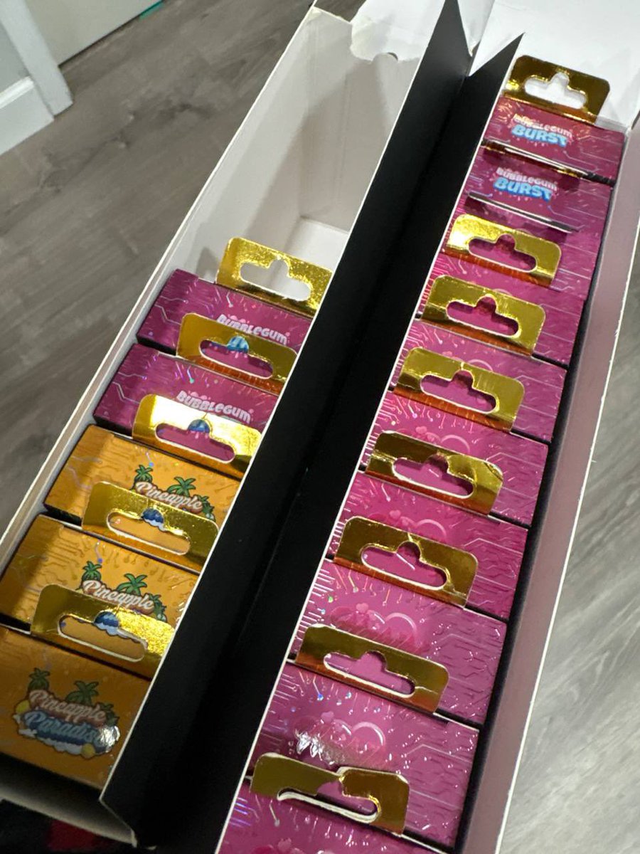 BudDropsxo7j's tweet photo. Authentic Muhas in ✨

#orlandoflorida #cart #vape #weed #plug
#Orlando #orlandoweed #Kissimmee #Miami #Davenport #Poinciana #Disney #florida #tampa https://t.co/wu9XX8TqvA
