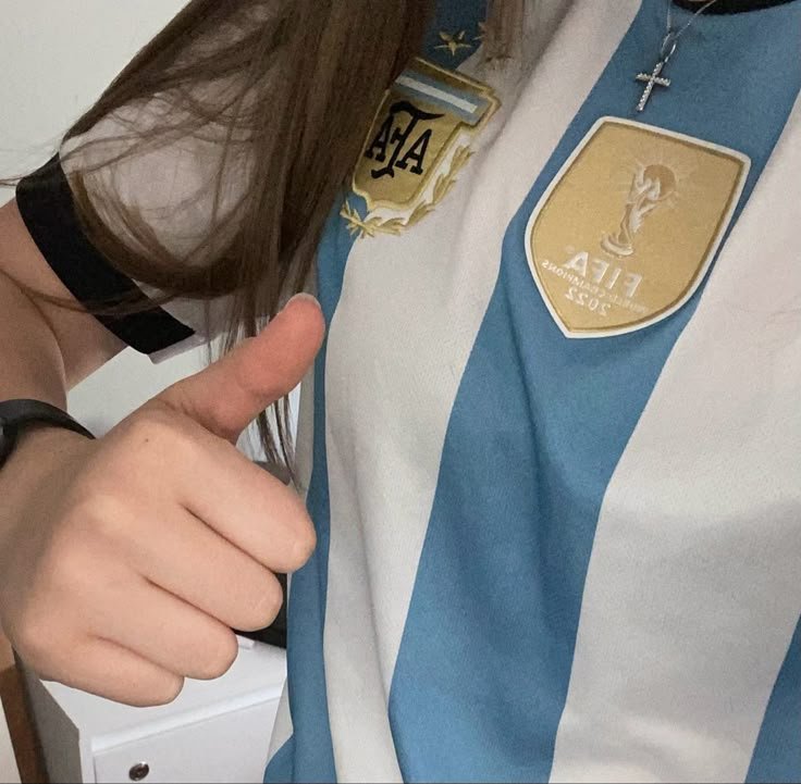 Alisson399068's tweet photo. SOY ARGENTO DESDE LA CUNA HASTA EL CAJOOON 🥳🇦🇷 https://t.co/7K1ZYjy4Um