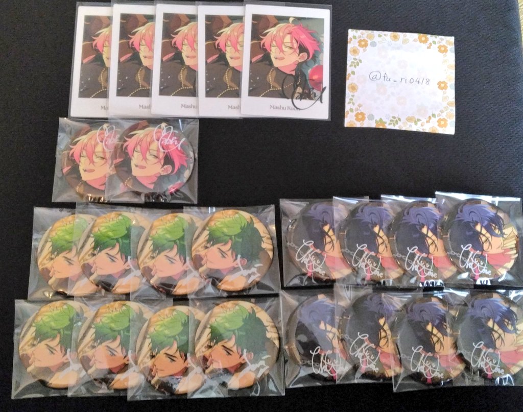 fu_ri0418's tweet photo. @juri130705 はじめまして、検索から失礼します。舞珠ぱしゃっつ缶バ各2、チトセ缶バ1↔望見全てとの交換は可能でしょうか？ 
郵送希望です。
ご検討よろしくお願いいたします🙇🏻‍♀️ https://t.co/VbIw9fzWL6