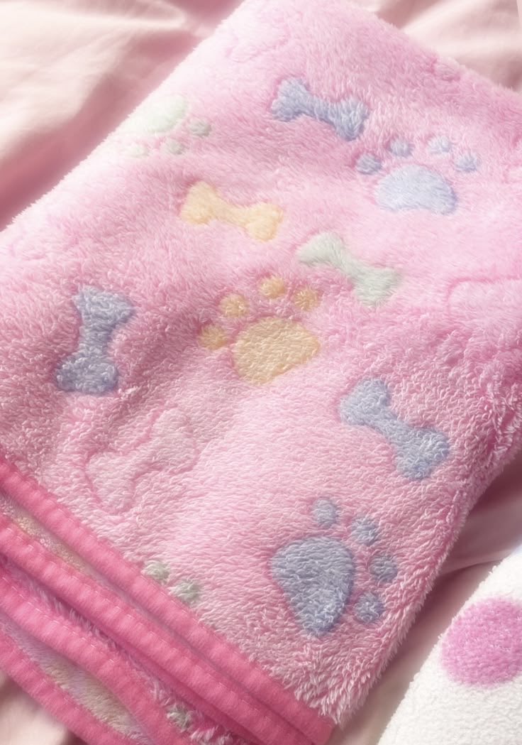 riflevoid's tweet photo. want cute blankets to keep me warm https://t.co/Mo9ro1LCK5