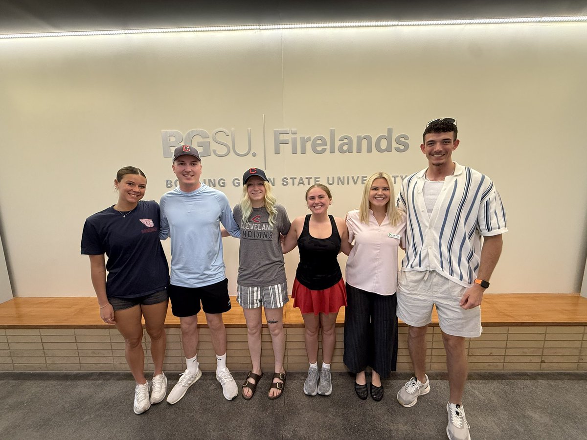 malanee's tweet photo. The Summer on Sandusky Bay Internship Experience is an opportunity to connect with local leaders, explore the businesses and organizations that make our region thrive, and build meaningful relationships with fellow interns. I’m grateful to be part of this program through GSP! 💙 https://t.co/UDx1UjvxEg