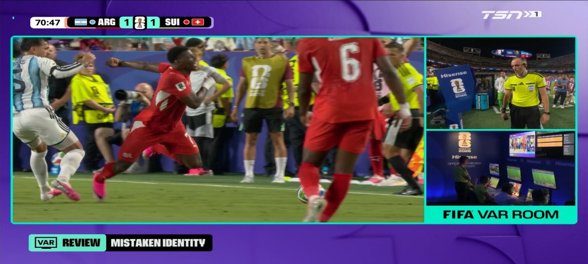 TheGuywthFlawz's tweet photo. This homie....what kind of simulation is this🤣🤣🤣...poor acting l swear😭😭
#ARGSUI #FifaWorldCup26 https://t.co/TjIHInJXWf