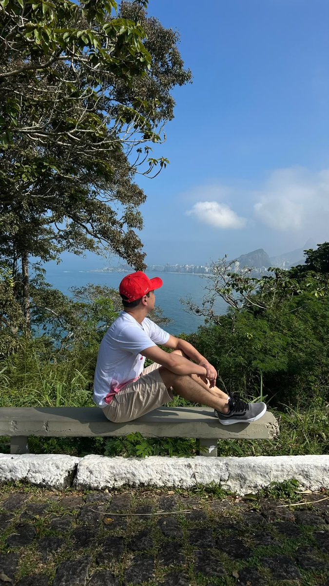 SiqueiraaAndre's tweet photo. "Felicidade é só questão de ser!" (Marcelo Jeneci) 🍃🤍✨

📍Forte Duque de Caxias

#momentosrio #momentsofmine #errejota #brasil #fotodump https://t.co/uau9cuWhzW