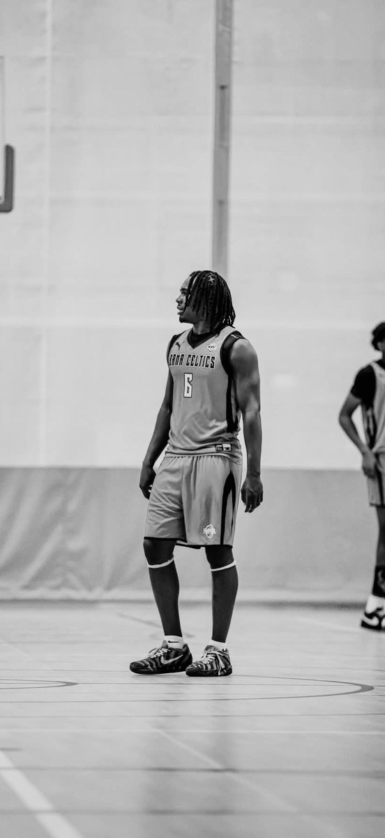 ThePrinceMorgan's tweet photo. Day 3 @RL_Hoops Nashville Live period
Game 1:24 pts,4 ast,3 reb, 2 steals 6-9 3pm
Game 2:24 pts,6 ast, 3 reb https://t.co/mh7APARVyD