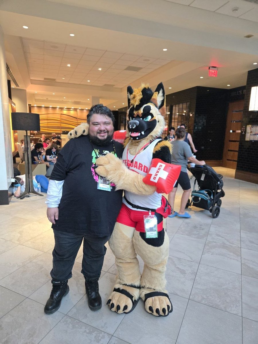 Codybolf420's tweet photo. Got to get a pic with the big shep himself  @RykerTheShep https://t.co/wLuJQ3BnyF