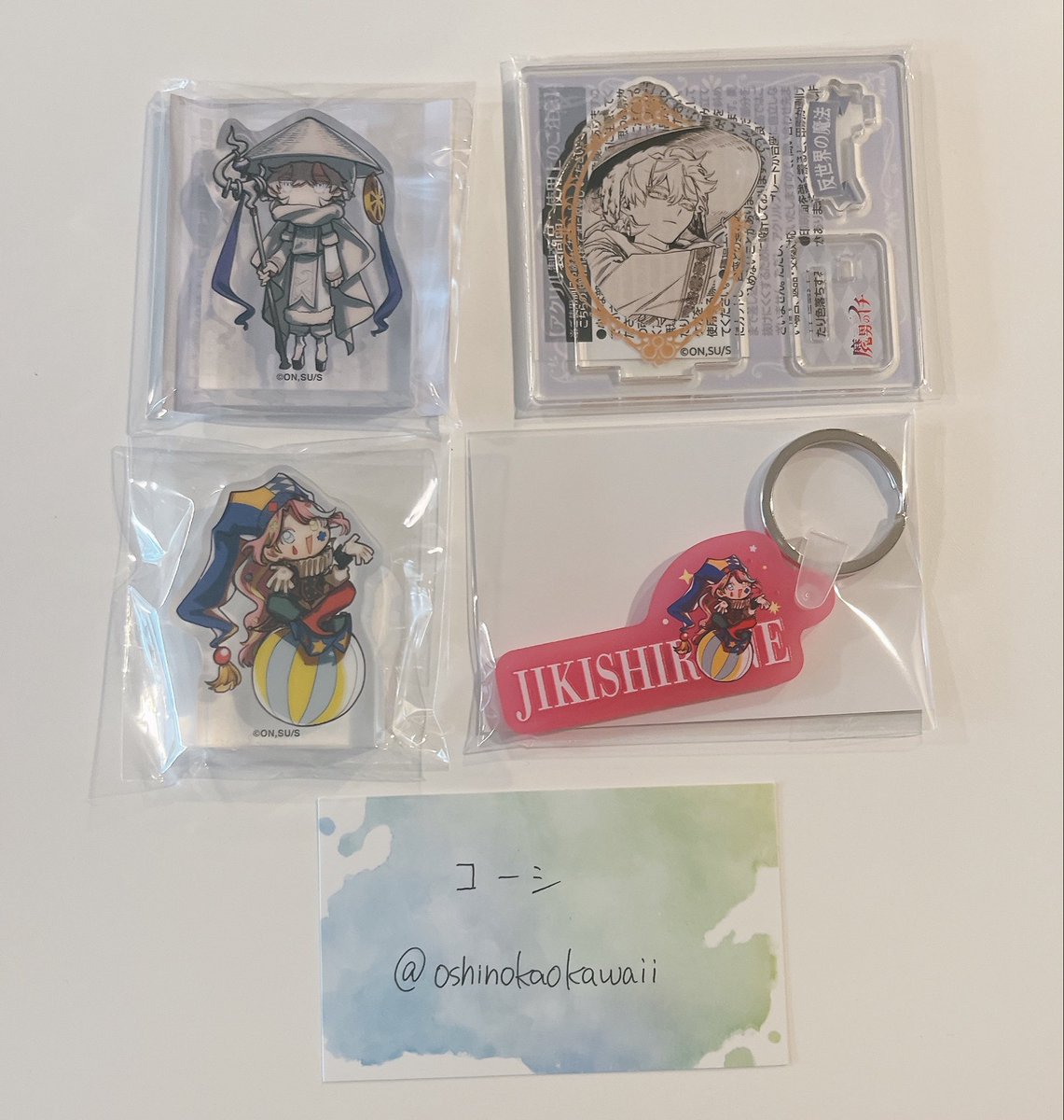 oshinokaokawaii's tweet photo. 【交換】魔男のイチ くじクリフ オンラインくじ

譲）E-1 E-3 E-5 E-7
(イチ、デスカラス、クムギ、トゲアイス)
2枚目画像(⭐︎反世界の魔法、ジキシローネ)

求）
ブック缶バッジ E-4 E-6
(反世界の魔法、ゴクラク)

※⭐︎はE-6との交換
※郵送、都内お手渡し

お気軽にお声掛けください https://t.co/rLCINqITLv